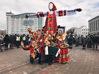 Фольклорный ансамбль Москва на масленицу.Русский народный ансамбль Москва на масленицу.